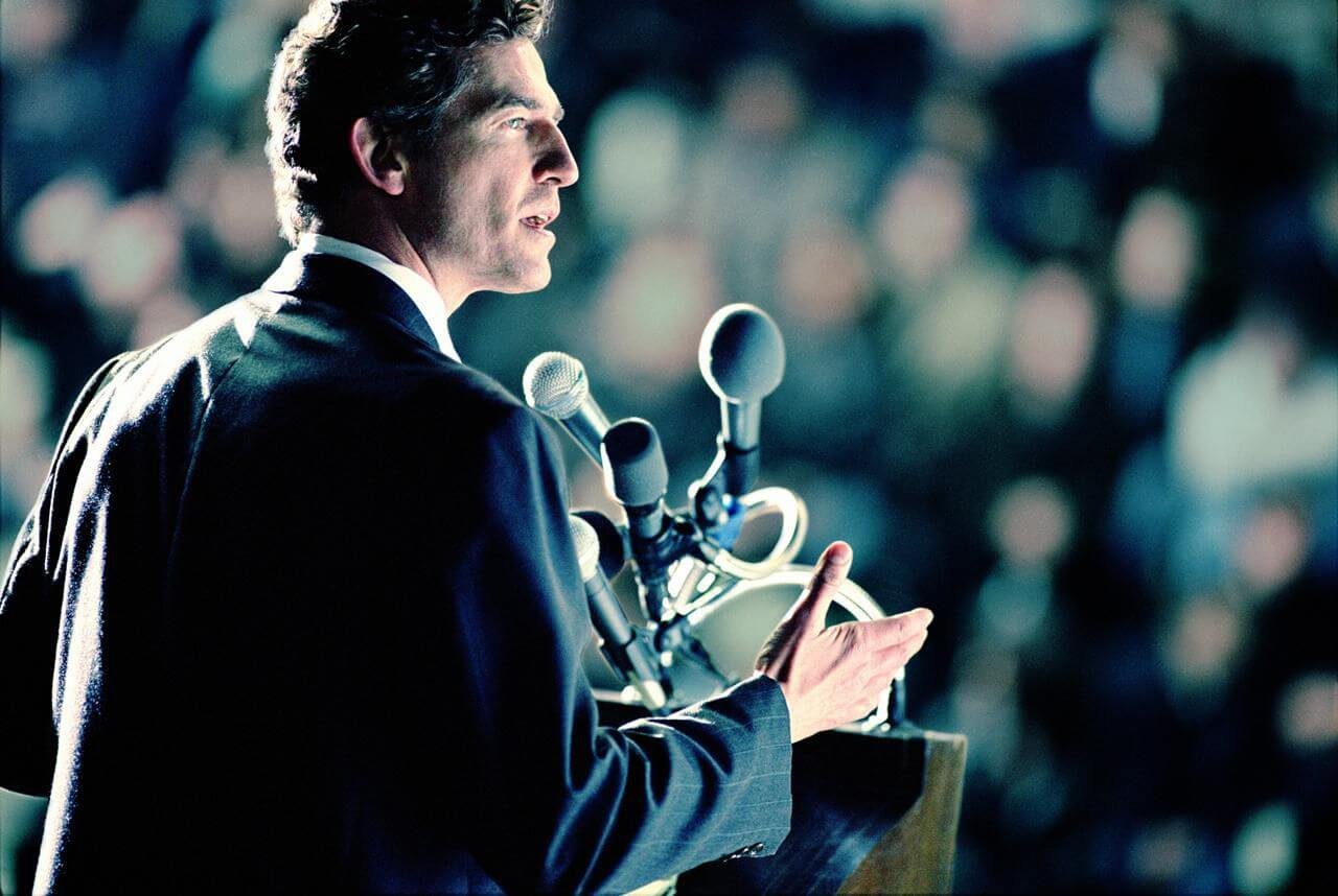Public Speaking Tips: Overcoming the Fear of the Stage
